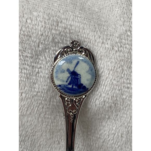 Vintage Delft Style Windmill Spoon Brooch Pin Silver Tone Souvenir - Picture 2 of 6